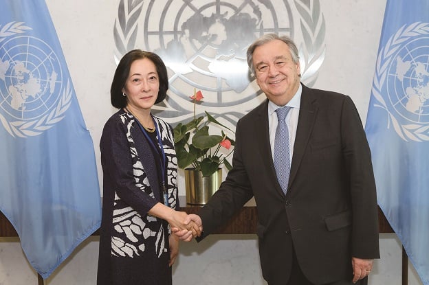 アントニオ・グテーレス国連事務総⾧（写真右）と水鳥さん