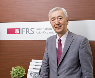取材場所となったIFRS財団アジア・オセアニアオフィスにて。
