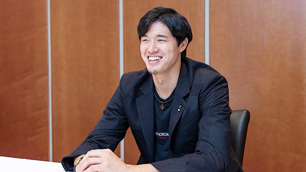 プロバスケットボール選手 渡邊 雄太さんに聞く、「生きた英語を身につける原動力」とは
