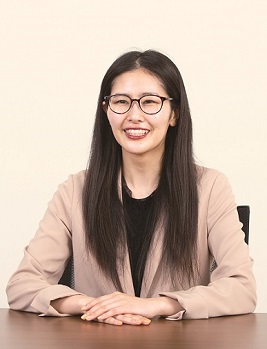 佐藤 奈美さん 合同会社DMM.com